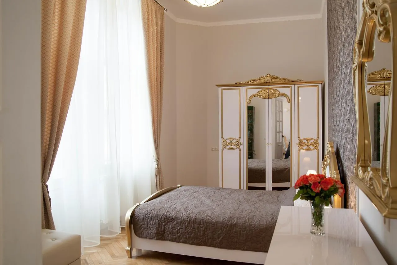 Luxury Lviv Apartment 0*,  Ukrayna