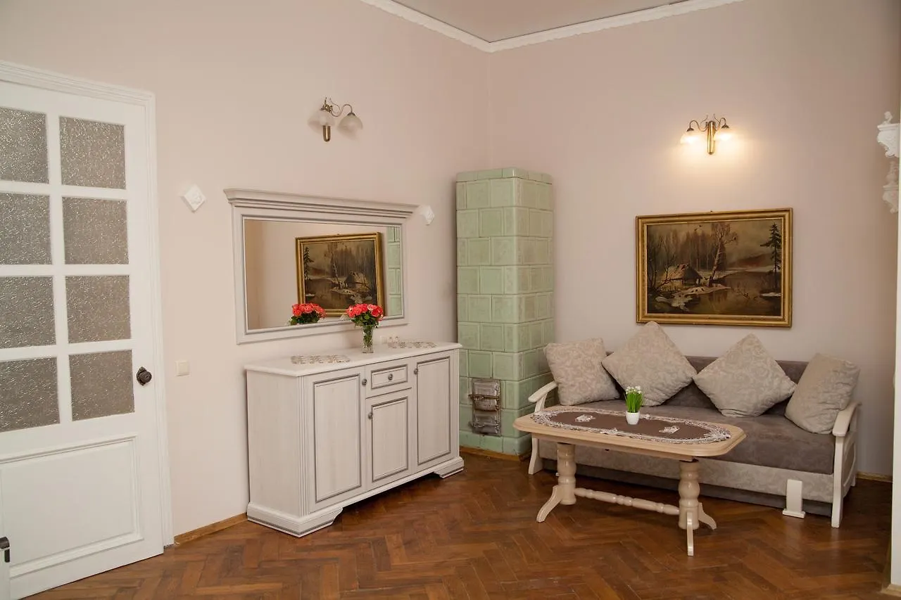 Luxury Lviv Apartment 0*,